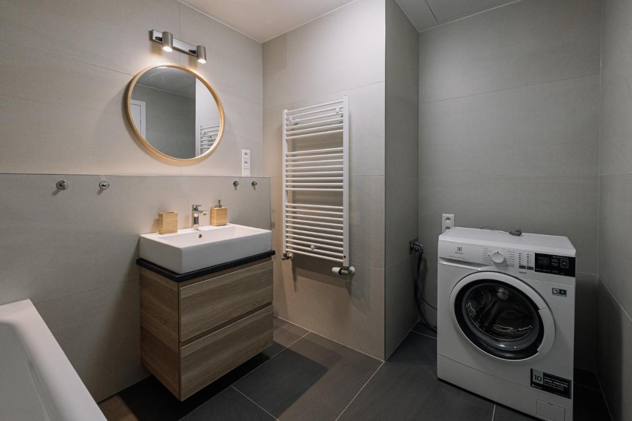 Skau Blue Residence In Sky Park 21 Floor 2 Tower Panoramic View Free Parking Pressburg Exterior foto
