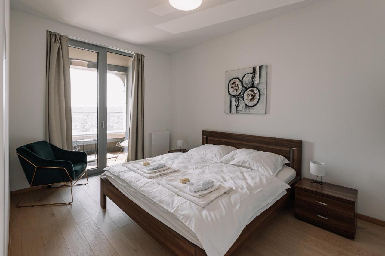 Skau Blue Residence In Sky Park 21 Floor 2 Tower Panoramic View Free Parking Pressburg Exterior foto